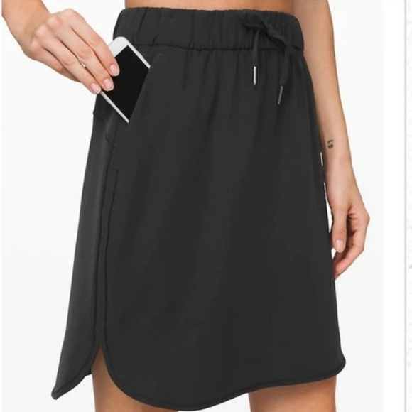 lululemon athletica Dresses & Skirts - Lululemon On The Fly Drawstring Skirt